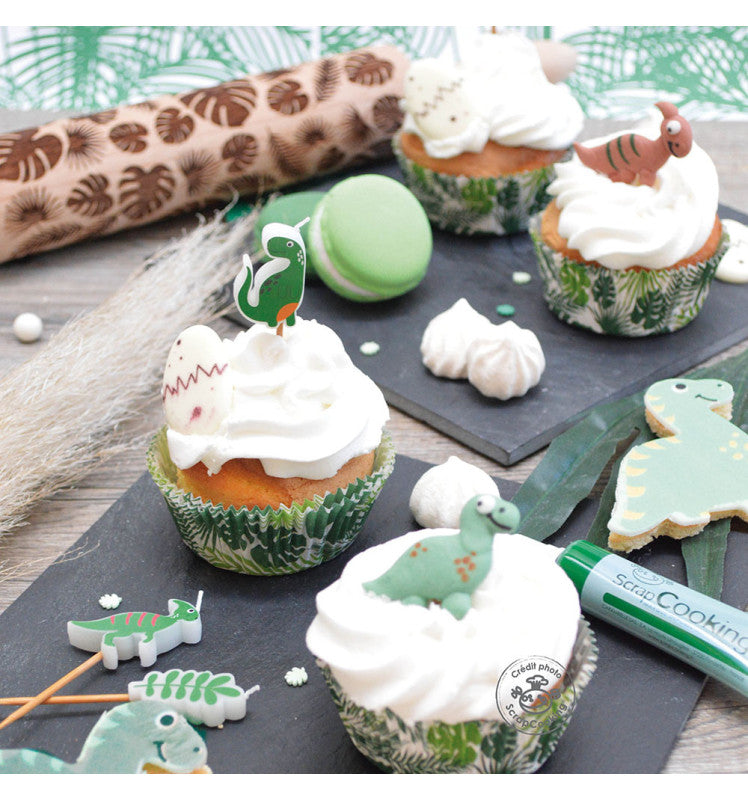 Dinosaur sugar decorations