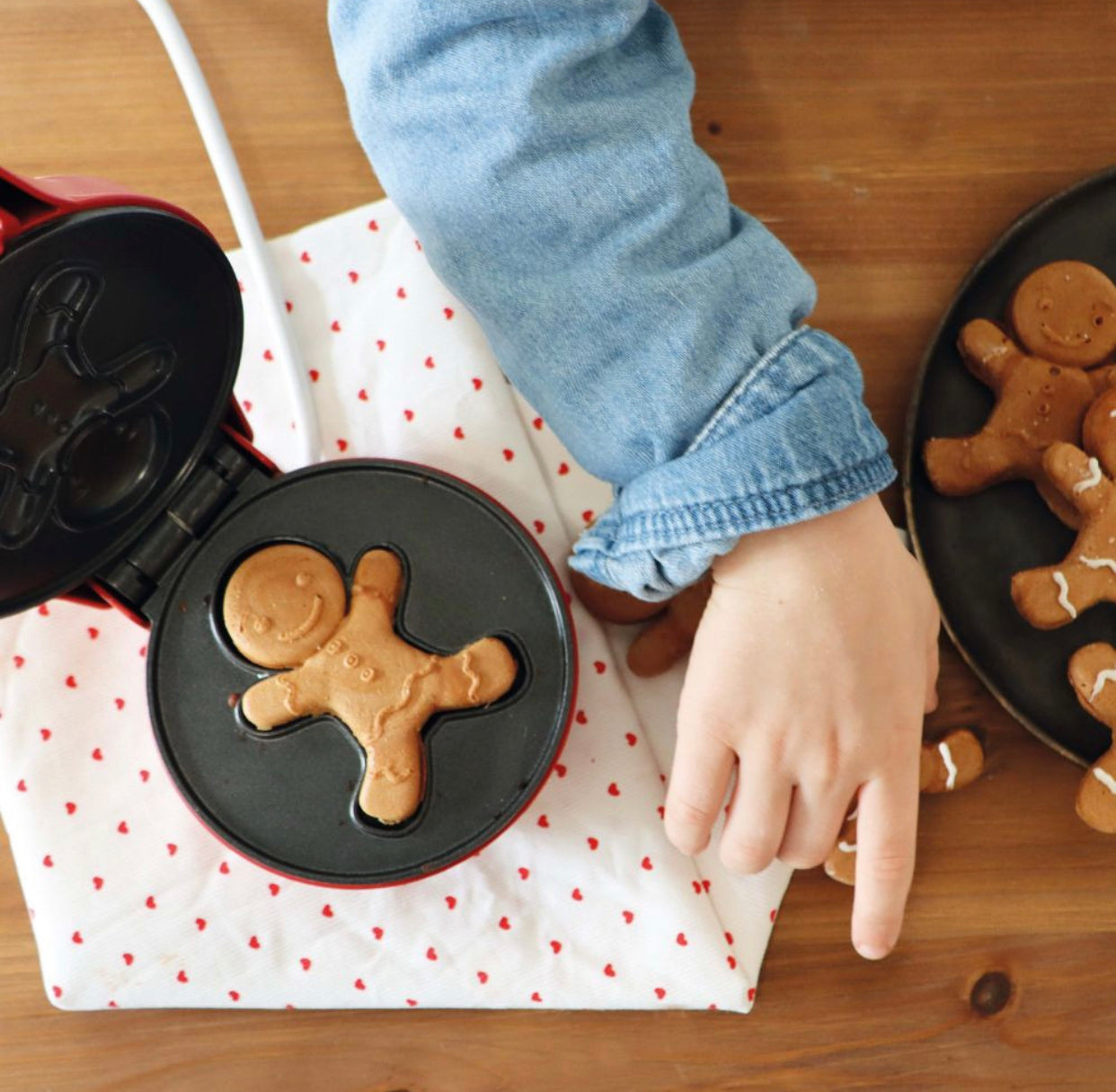 Gingerbread Pancake Factory – The Most Magical Christmas Kit!