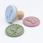 Carregar imagem no visualizador da galeria, Carimbos e cortador de bolachas em silicone
