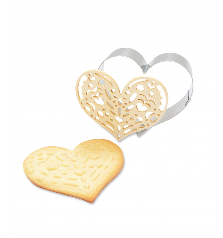 Cutter + wooden heart stamp